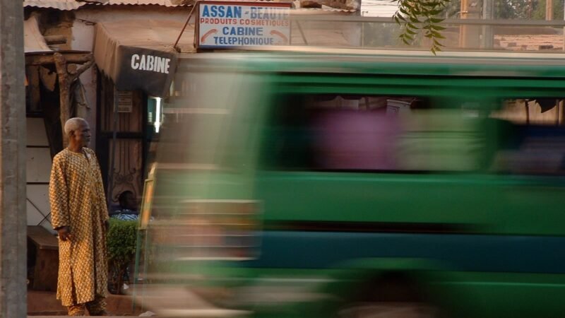 Bus Sotrama Bamako, Mali, Mali. Image d'archive.